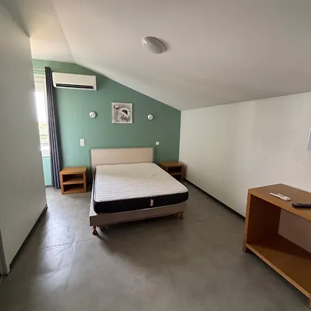 2 Etoiles Centre Hotel 2*